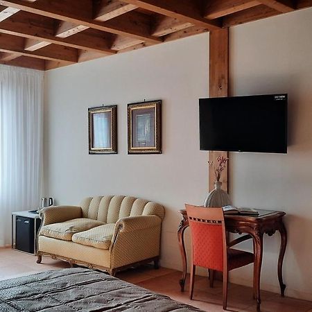Palazzo Laureano - Dimora Storica Hotel Tricarico Ngoại thất bức ảnh