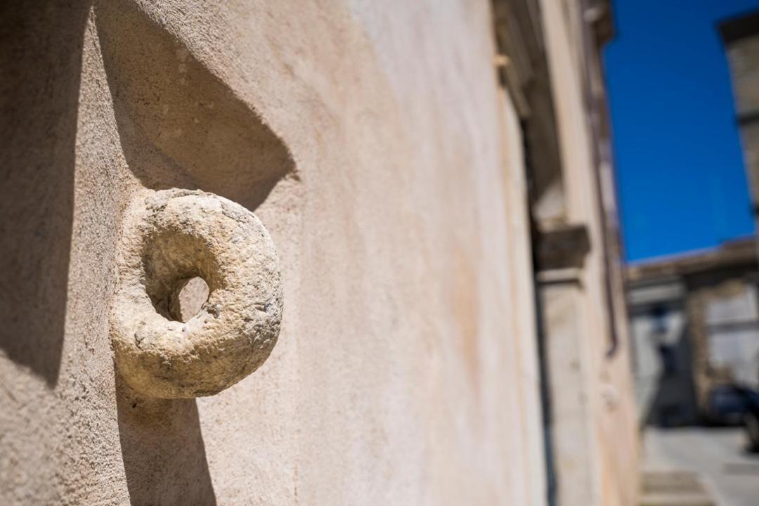 Palazzo Laureano - Dimora Storica Hotel Tricarico Ngoại thất bức ảnh
