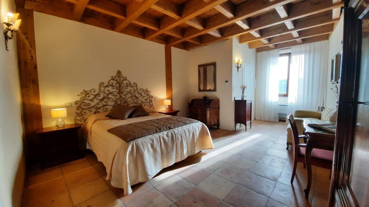 Palazzo Laureano - Dimora Storica Hotel Tricarico Ngoại thất bức ảnh